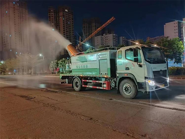 天地美霧炮車(chē)，高州市城市大面積快速?lài)婌F消殺